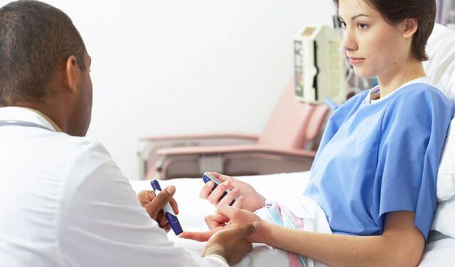 Măsurarea nivelului de glucoză din sânge poate ajuta la diagnosticarea diabetului